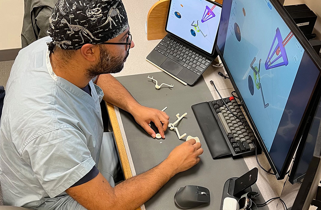 Brigham Fellow’s Skull-Mounted Precision Device Aims to Increase Access, Lower Costs for Surgery