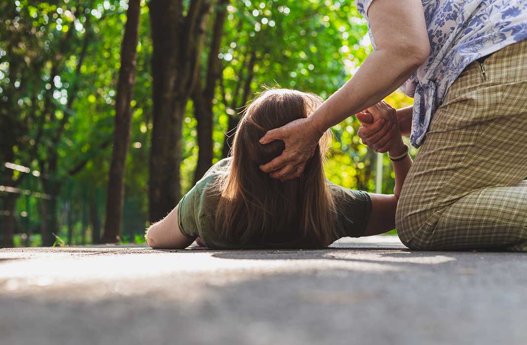 Warning Signs of a Seizure: How to Help