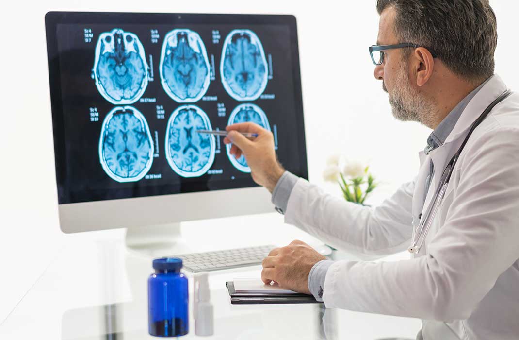 Top Symptoms & Signs of a Brain Tumor: What You Should Know