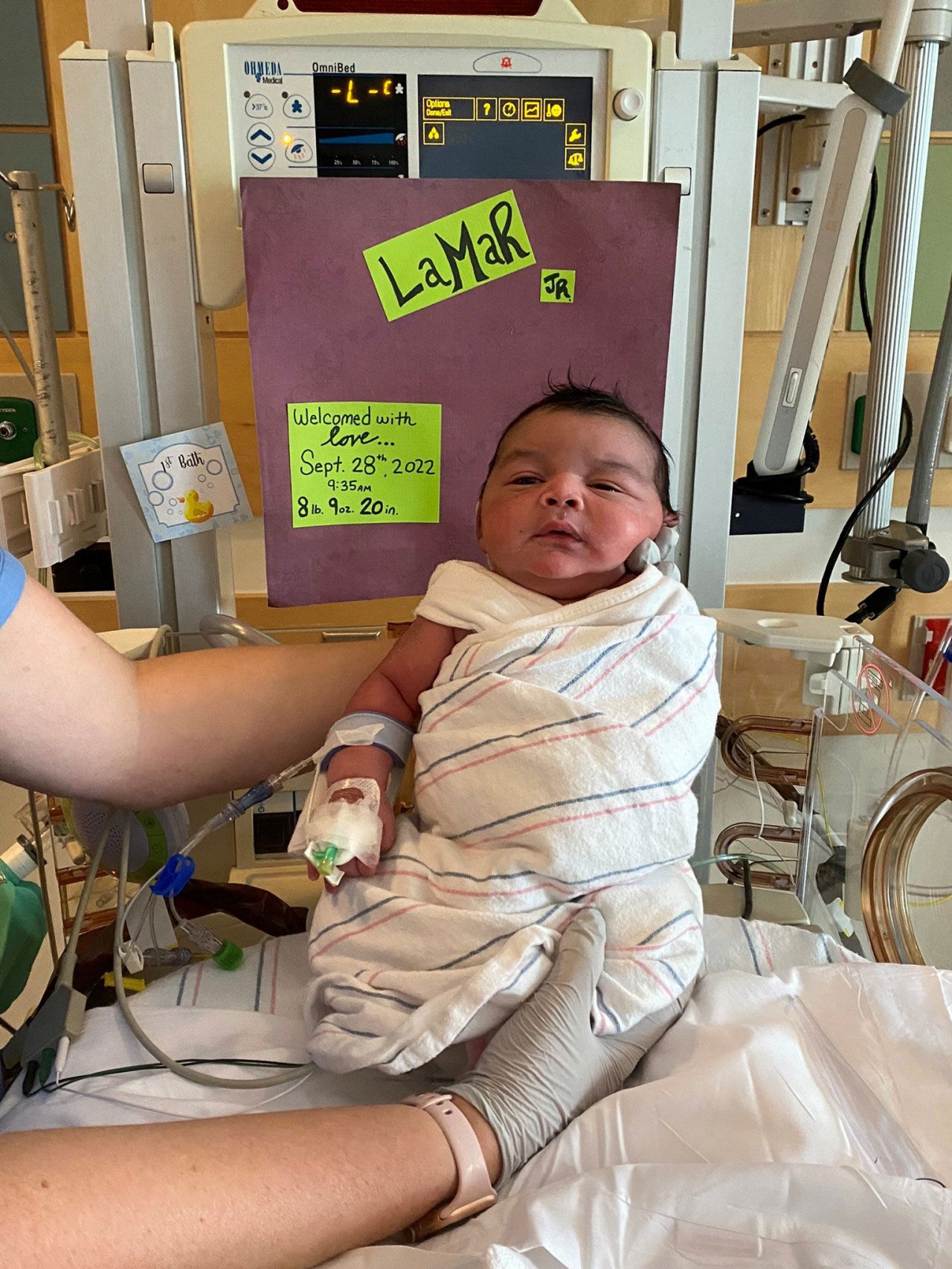 Newborn Lamar Carter Jr. in the hospital