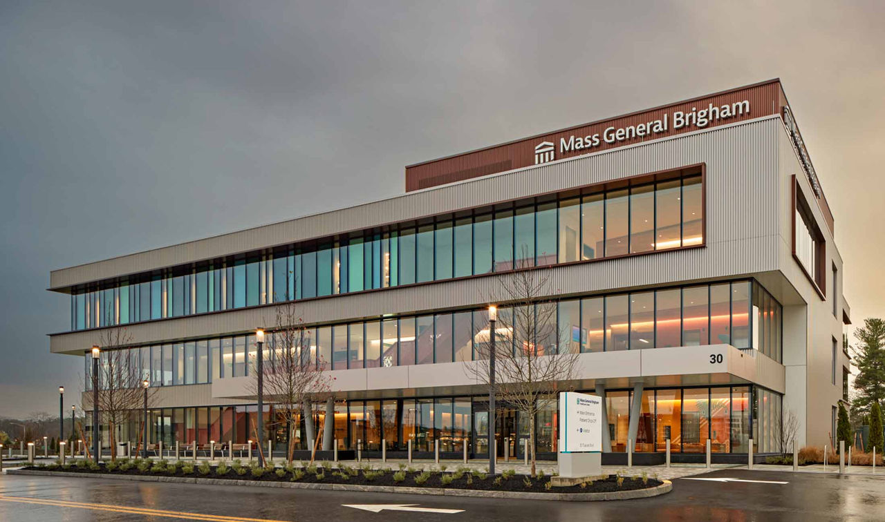Location exterior of Mass General Brigham Integrated Care at Salem, NH
