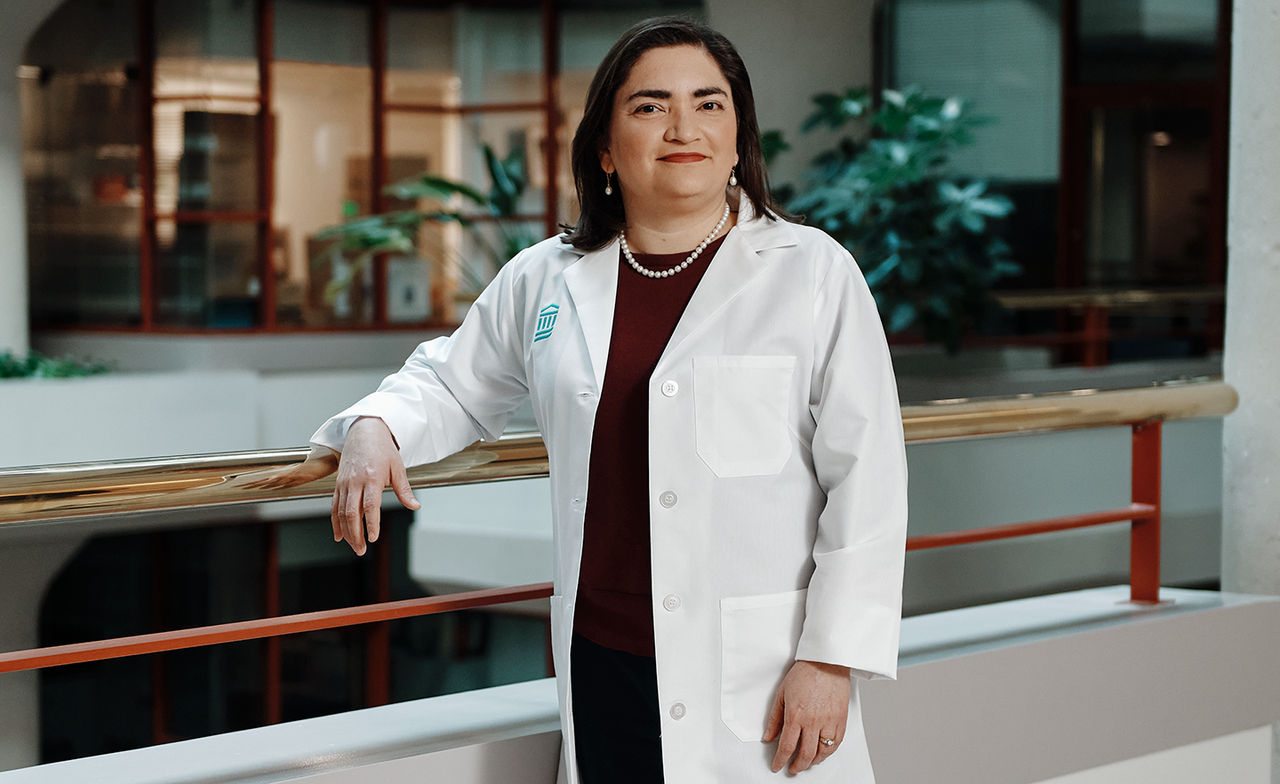 doctor natalie artzi in a laboratory