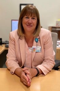 Karen Reilly headshot