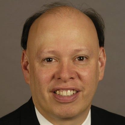 Roberto Pineda, MD