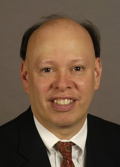 Roberto Pineda, MD