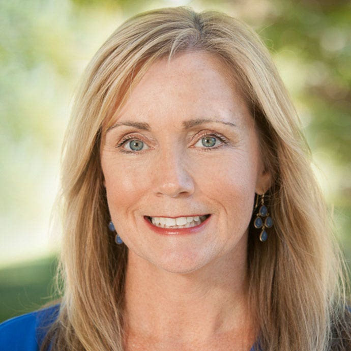 Lynn E Rushton, NP