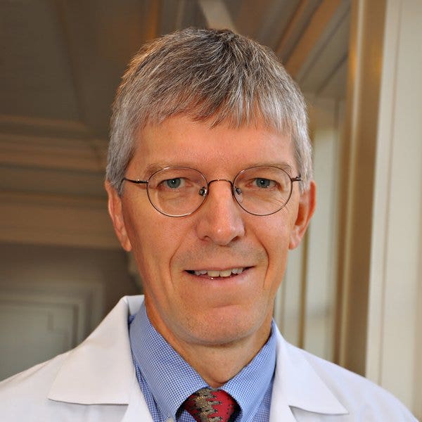 Graeme S Steele, MD